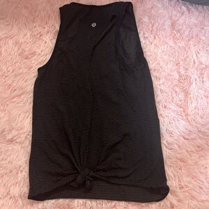 lululemon black gym top size 6